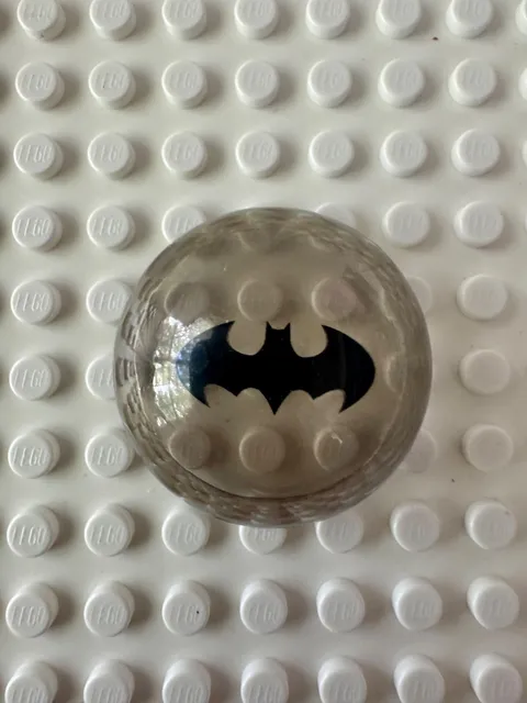 LEGO Cylinder Hemisphere 4 x 4 with Black Bat Batman Logo Pattern 86500pb05
