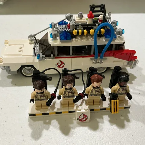 LEGO Ideas: Ghostbusters Ecto-1 (21108) Used No Box Or Instructions.