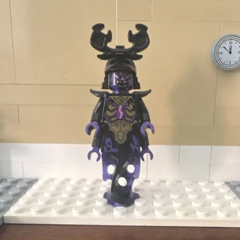 LEGO NINJAGO Ghost Minifigure w/ Black Armor Purple Hands Horned Helmet