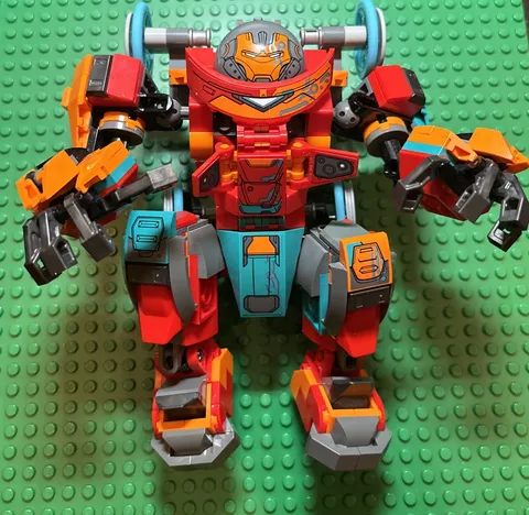 LEGO Super Heroes: Tony Stark's Sakaarian Iron Man (76194) No Minifigures!