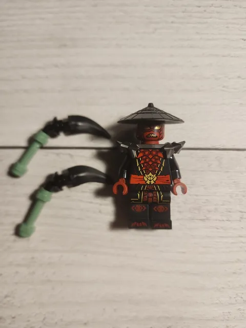 LEGO Ninjago Drix minifigure from the Dragons Rising Series Full Gear & Weapons 