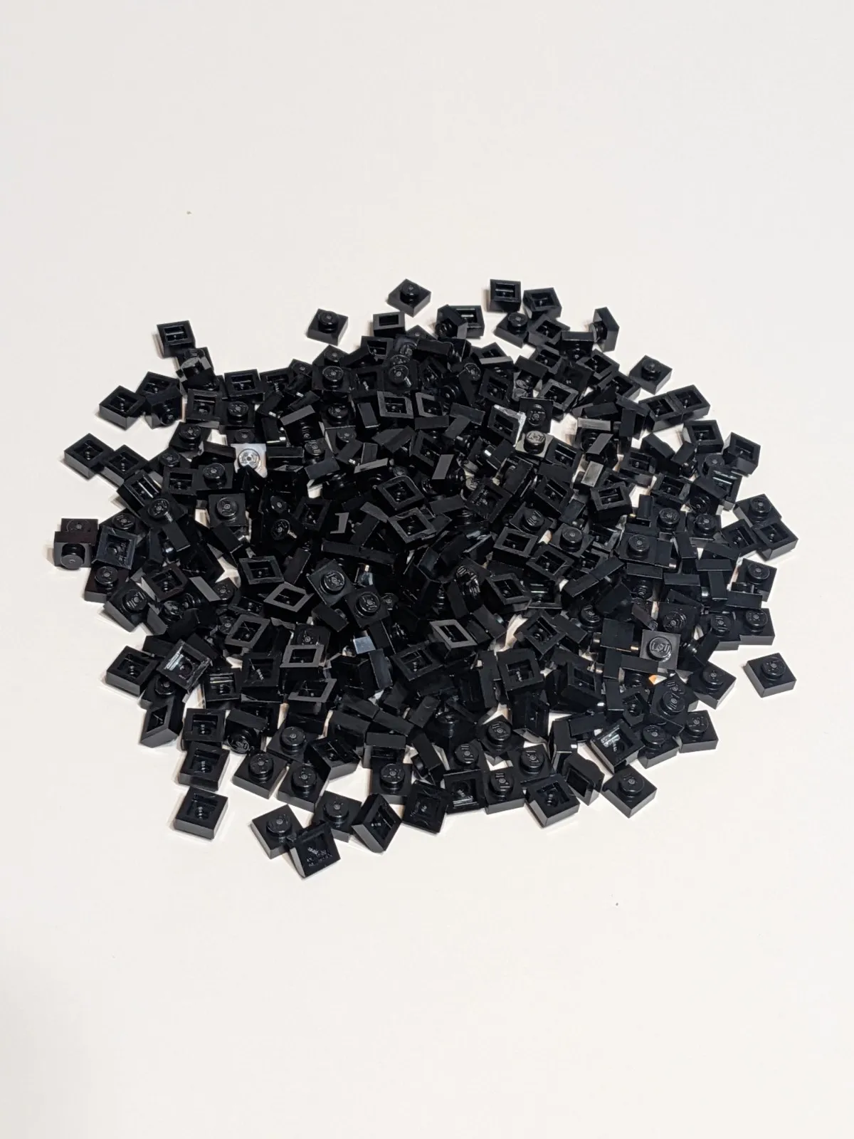 LEGO Replacement 3024 Parts (330pcs) Plate 1 x 1 - Black