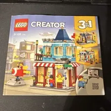 LEGO Creator 3-in-1 31105 Townhouse Toy Store 