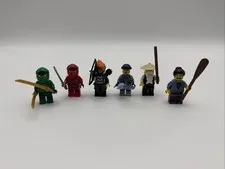 Lego Ninjago Minifigure Ninja Lot Kai, Lloyd, Misako, Sensei Wu, Takuma Weapons