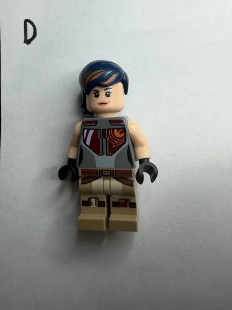 LEGO 75090 - Star Wars - Sabine Wren w/ Blasters - Mini Fig / Mini Figure