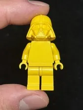 Official Lego yellow Monochrome Prototype Darth Vader Minifigure Rare ! 