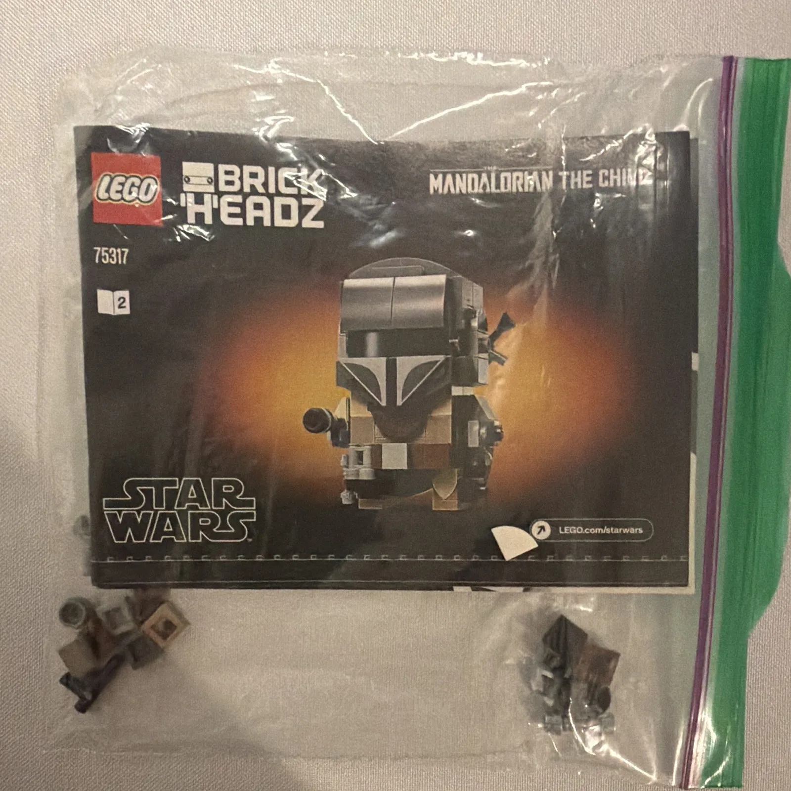 LEGO BrickHeadz Star Wars 75317 The Mandalorian & The Child English Manual