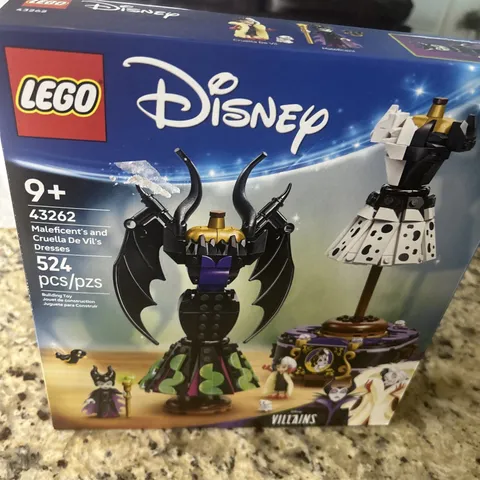 LEGO Disney Villains Maleficent's and Cruella De Vil's Dresses 43262 New