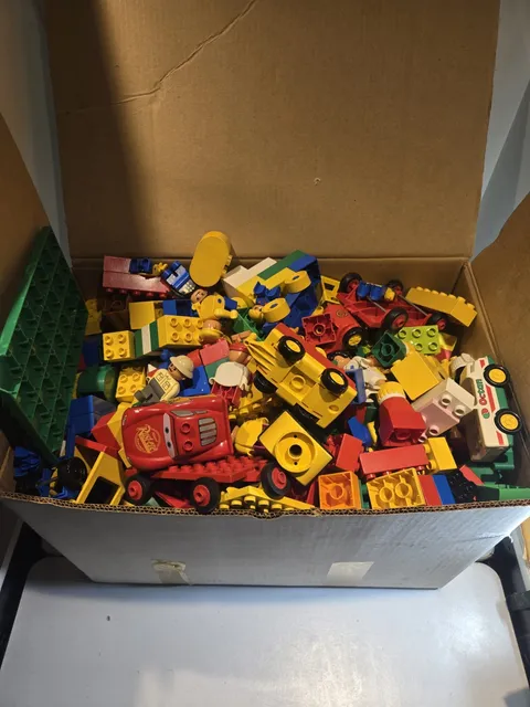 Huge Box Lot Of Vintage And Present Lego Duplo/ Figures/ Plates/Vehicles
