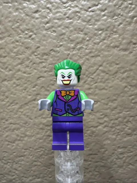 LEGO Minifigure DC’s The Joker (SH0590) From Batman II Sets 76180 76119 76159 D4