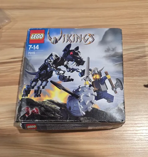 LEGO 7015 Viking Warrior Challenges the Fenris Wolf BUILT 99.99% COMPLETE