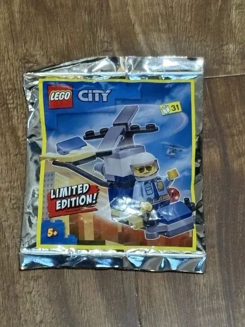 LEGO City Helicopter Limited Edition Foil Pack Complete Set, 31 Pieces, 5+