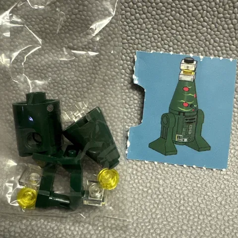 LEGO Star Wars Advent Festive Astromech Minifigure Christmas Tree Droid Day 22