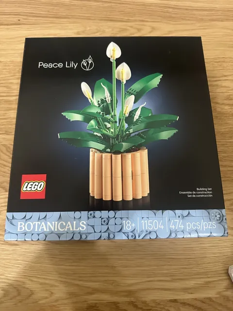 Lego Botanicals Peace Lily 11504 - 474 Pieces - Brand New