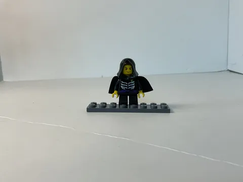 Lego Ninjago Young Lloyd Minifigure from Retired Set 9552 No Accessories