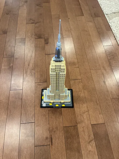 LEGO Architecture 21046 Empire State Building – Retired – Built