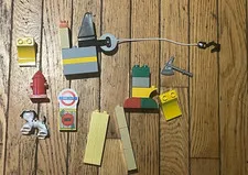 LEGO DUPLO PARTIAL AIRPORT / CITY ACCESSORY LOT – DOG, FIRE HYDRANT, CRANE, SIGN