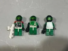 LEGO Space Police 2 (sp037 sp038) Captain Magenta 6813 6984 6957 Minifigures x3
