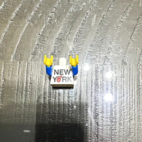 LEGO Minifigure Torso White "New York" Print Blue Arms Yellow Hands 1 Pc