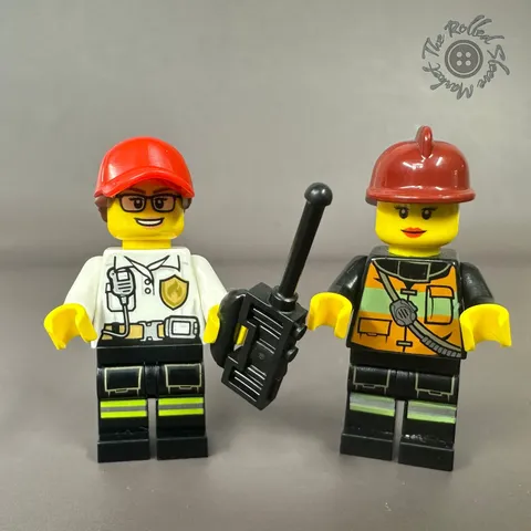 LEGO Minifigure Lot of 2 City Female Firefighters CTY0970 CTY0470