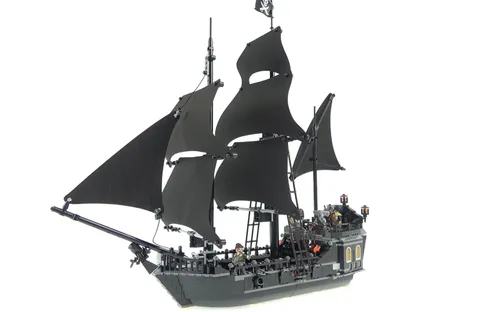 MOC Pirates of the Caribbean: The Black Pearl (4184) Alternative Bricks RETIRED