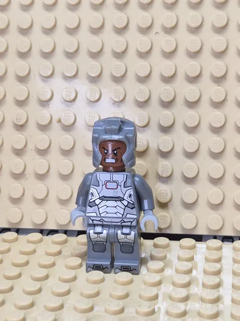 LEGO Marvel Fig sh0066 - War Machine (No Face Plate) - See Description