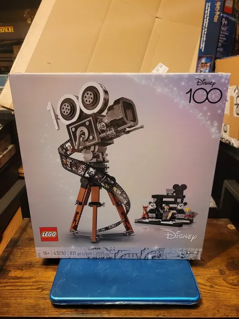 LEGO Disney: Walt Disney Tribute Camera (43230)