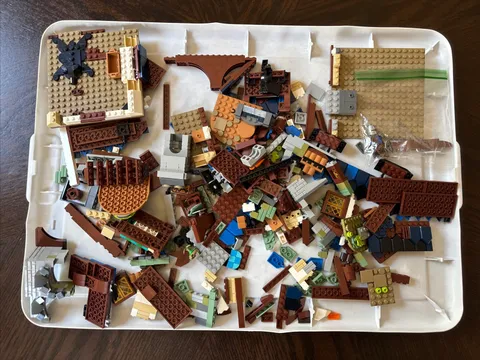 LEGO Ideas: Blacksmith Shop (21325) Not inventoried w/ 1 Minifigure