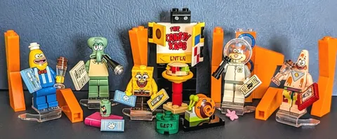 LEGO SpongeBob Minifigs: Sandy, Squidward, Gary, Patrick, Plankton, etc+ *BONUS*
