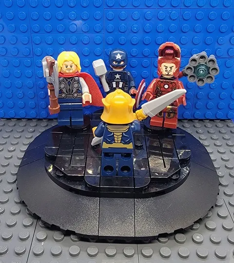 LEGO® Marvel Avengers Minifigures Thanos vs Iron Man Captain America Thor Battle