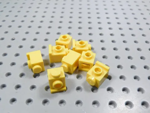 LEGO Lot of 8 Yellow 1x1 Modified Bricks w/ Headlight Stud AY