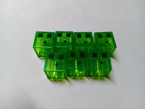 LEGO LOT 7 MINECRAFT MINIFIGURE HEADS CUBE PIXELATED DARK GREEN EYES SLIME