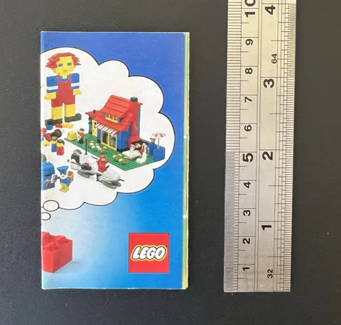 LEGO Legoland Mini Catalogue 1982