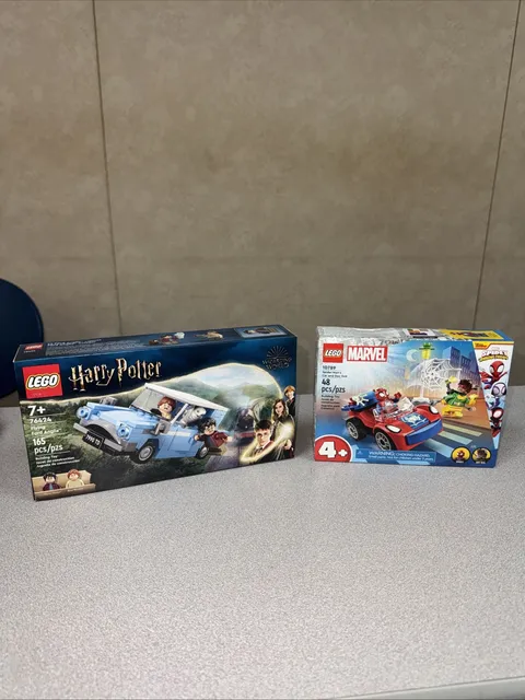 LEGO Harry Potter: Flying Ford Anglia Set 76424 - 10789 Spider-man . New/sealed