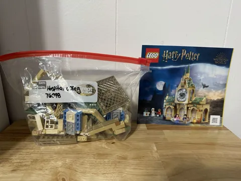 LEGO Harry Potter: Hogwarts Hospital Wing (76398)
