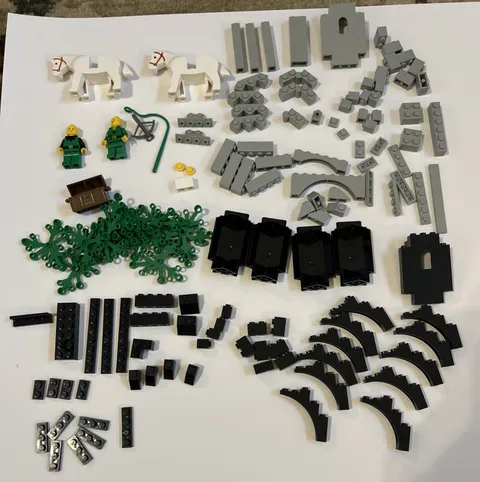 Lego 6071 Forestmen's Crossing VTG Castle Incomplete Set + 2 Partial Minifigs