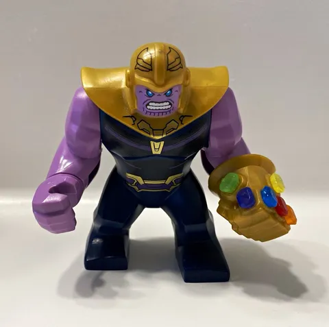 LEGO Marvel Retired Thanos Bigfig w/ Gauntlet & 6 Stones