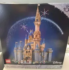LEGO Disney: The Disney Castle (43222) Brand New Box Wear