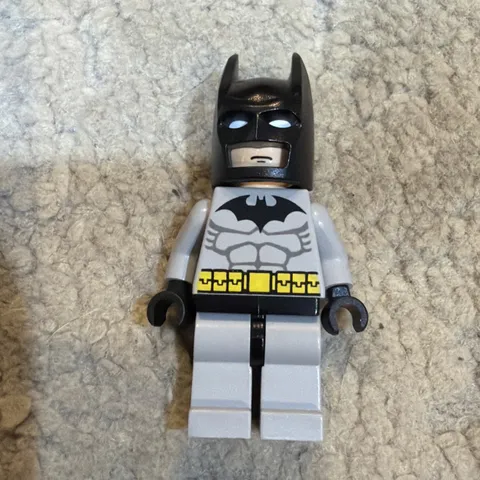 Lego DC Super Heroes Batman Minifigure 7779 7780 7782 EUC RARE Read