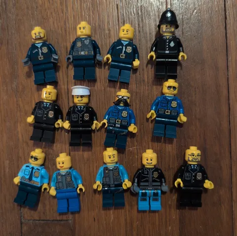 Lego Police Cop Minifigure Lot OF 13 Lego Figures Excellent Condition USED
