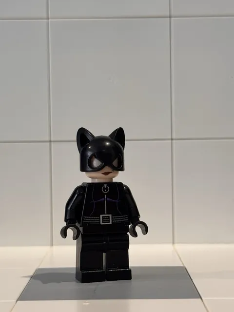 LEGO Batman 2006 Catwoman Minifigure Chase DC Vintage Good Condition 