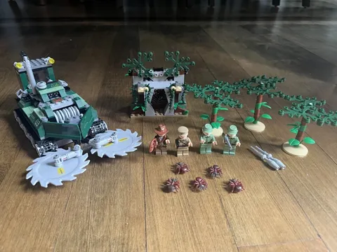 LEGO Indiana Jones: Jungle Cutter (7626)