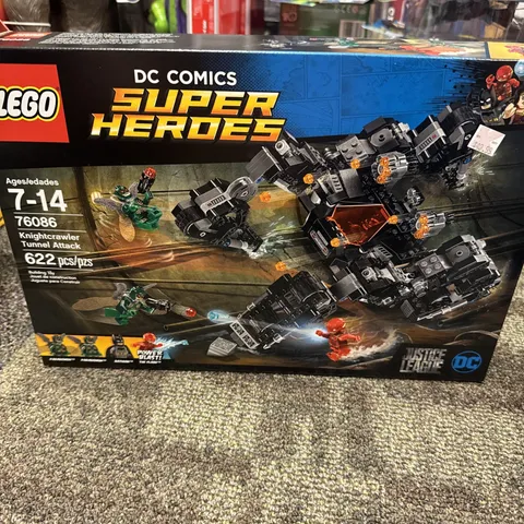 LEGO DC Comics Super Heroes: Knightcrawler Tunnel Attack (76086) RETIRED - NEW