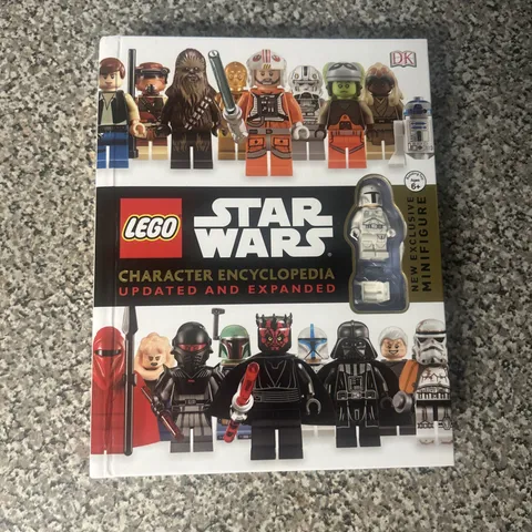 Limited Edition Star Wars Character Encyclopedia Hardcover Exclusive Mini Fig