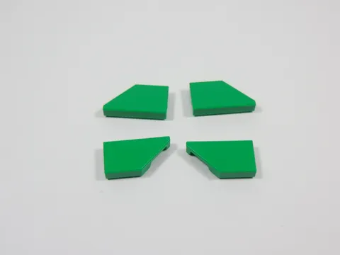 LEGO Lot of 4 Bright Green 1x2 Wedge Smooth Tiles Plates LEFT AND RIGHT S6