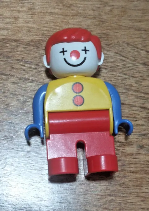 Lego Duplo Vintage Male Clown with 2 Red Buttons from 2651/2430/1672