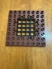 LEGO DUPLO Knight Building Castle 8x8 brown trapdoor black grate 2004 Excellent
