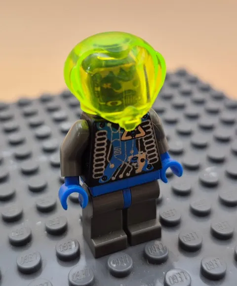Lego Lieutenant Maverick Minifigure Zotaxian Alien Insectoids 6817 6905 sp021