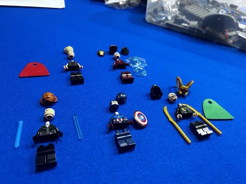 LEGO Marvel Super Heroes Avengers 5 Minifigure Lot +Accessories Loki 76248