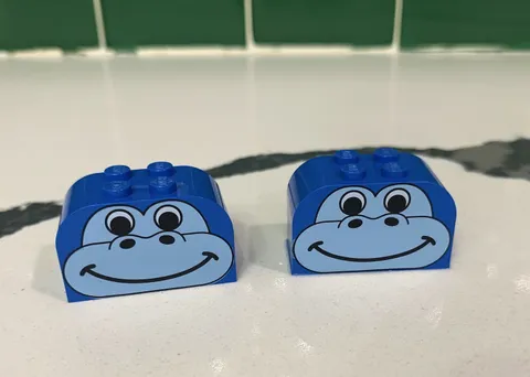 4744, 2 Pc  Lego curved slope 4 x 2 x 2  four studs Blue Gorilla/Animal